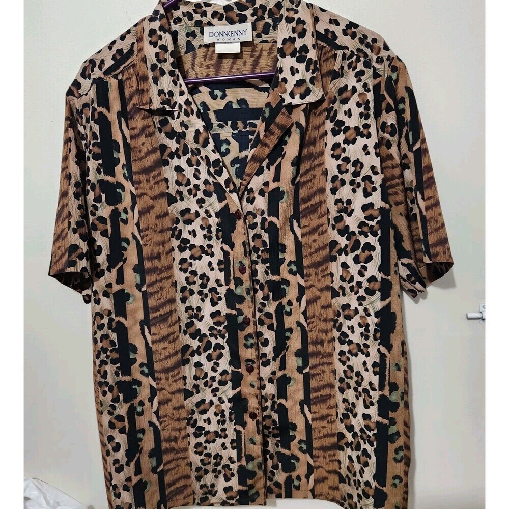 Donnkenny Blouse Size 2X Animal Print Lightweight Front Buttons